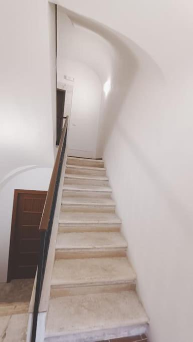 Dimora Del Cavaliere Apartment ลาควิลา ภายนอก รูปภาพ
